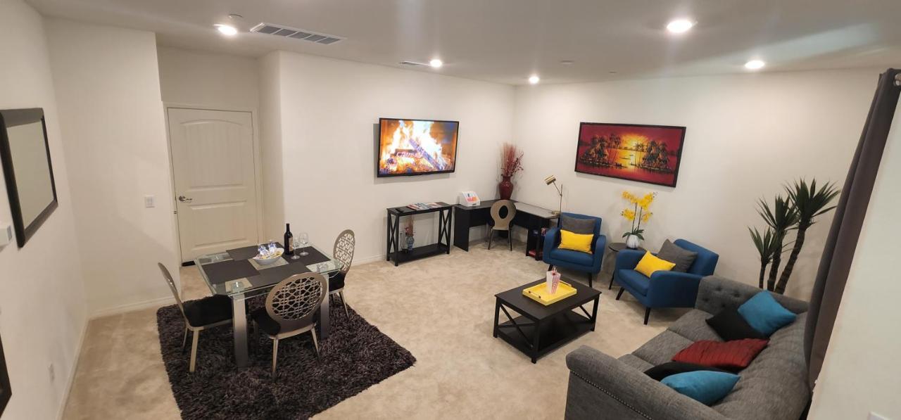 Private Lux Apartment In A New Community Fontana Exterior foto